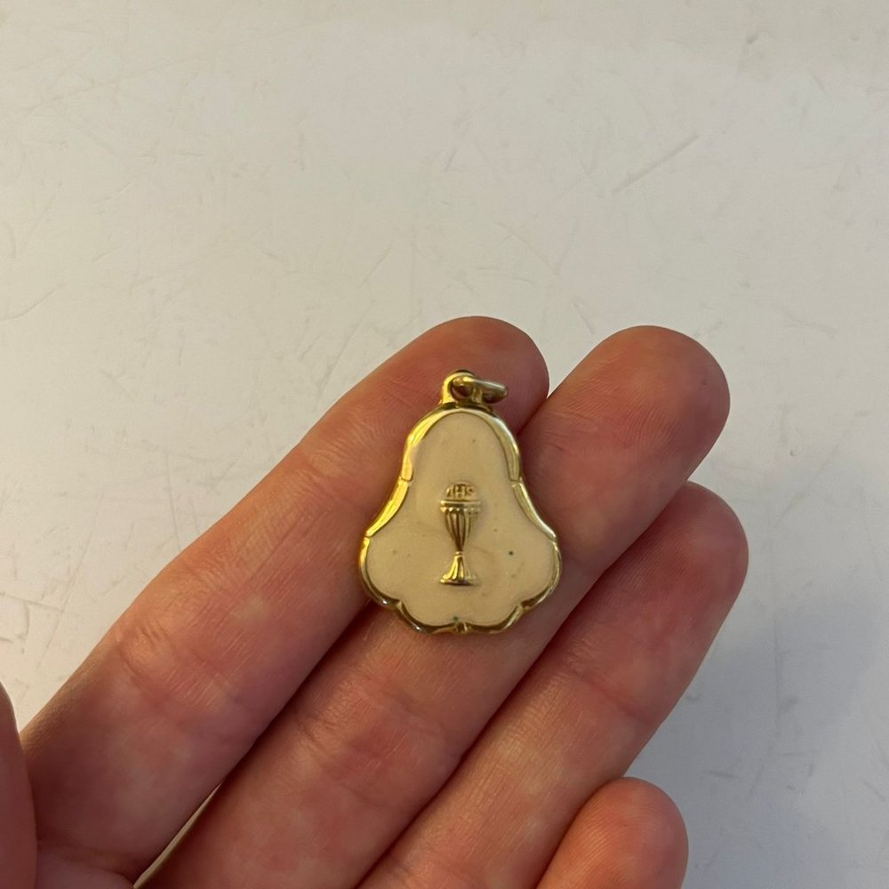 First Holy Communion Pendant - Picture 1 of 5